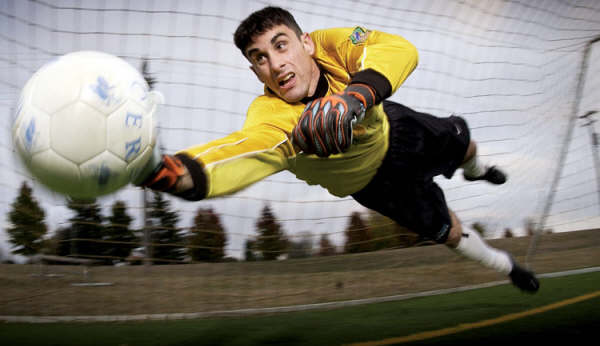Bu futbol kazalar� g�ld�r�yor