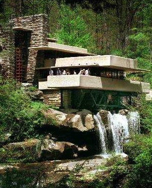 Frank Lloyd Wright, ünlü bir mimar 8 Haziran'da doğmuş. "Organik Yapı" kavramı üzerine çalışmaları olan ve resimde gördüğümüz şelale evi (running water) tasarlayan kişi. Frank Lloyd Wright | Büyük Mimar