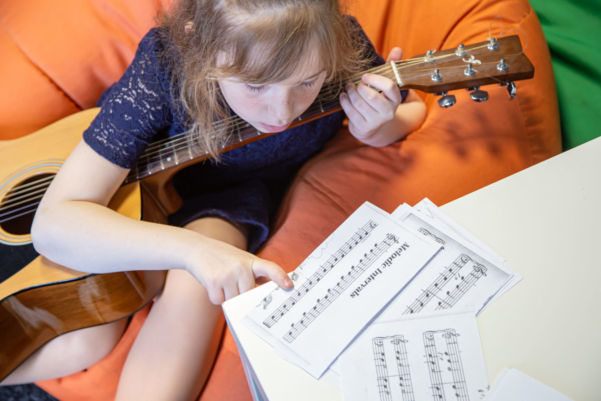 Piyano Gitar Kursu,Kurs,Piyano,Gitar,Eğitim Çocuğunuz için En Doğru Müzik Aleti Hangisidir?