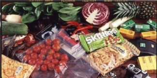 HANDY SEALER. İşe yarayan aletlere bayılıyorum.  Bu yazıdan hiçbir kazancım yok. Biz evde kullanmaya başlayınca çok beğendik, durum bu. Link de yok :) Nedir ne yapar? Efendim bir poşetin ağzını yapıştırarak kapatır. Trink! gözler parladı :) anlayanlar hemen anladı.